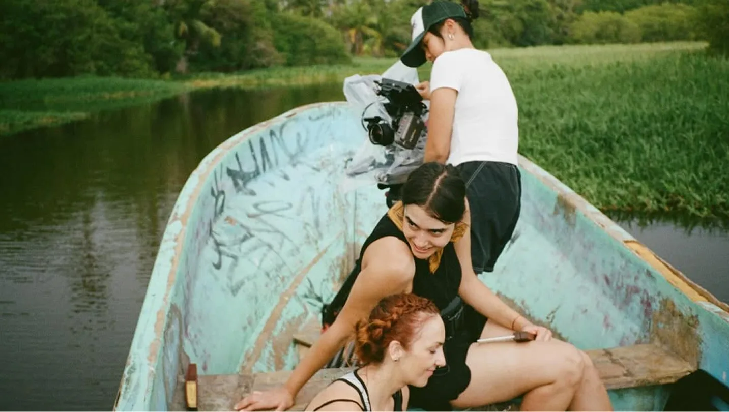 Yosi — production still 3